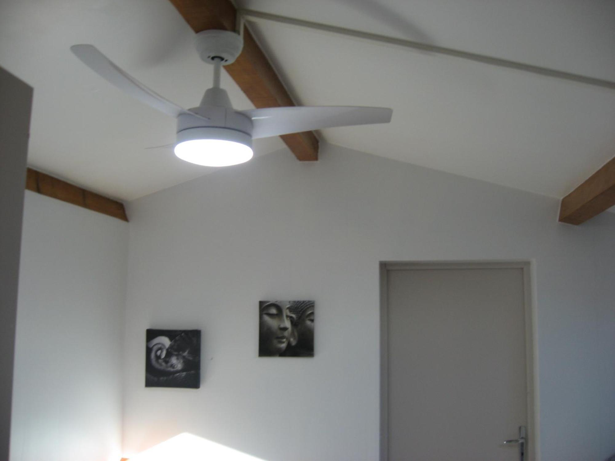 Apartmán T 2 Avec Velux Sous Les Combes De 34 M2 La Londe-les-Maures Exteriér fotografie